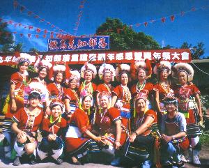 部落豐年祭婦女合照