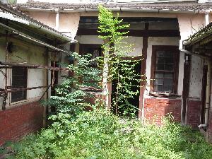 等待有緣人拯救的老屋